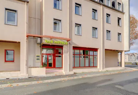B&B Hotel Montluçon Centre Отели в г. Вильбре