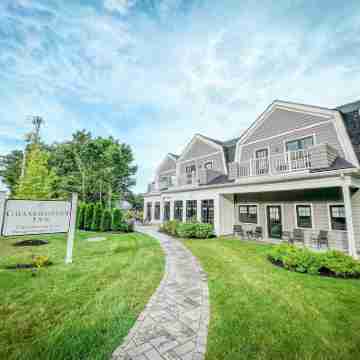 Grasshopper Inn Hotel Exterior