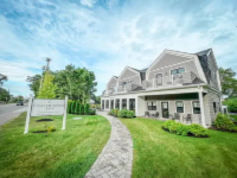 Grasshopper Inn Hotels in Ogunquit