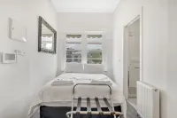 113 Hoddle Hotels in Richmond