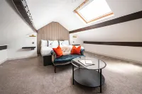 Arthur's Bar & Accommodation Hotels in Southport