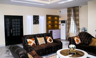 Remarkable 3-Bed Villa in Ajah Ogombo