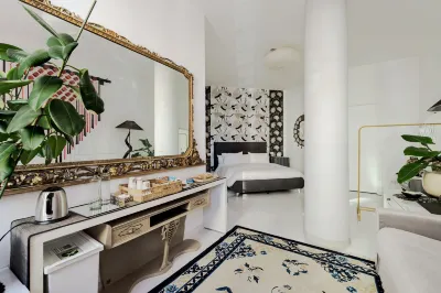 MY PLACE SUITE Milano Navigli Hotel a Barona
