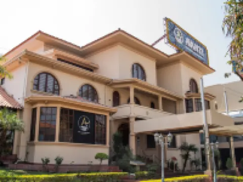 Avanti Hotel & Convention Center Hotels in Cochabamba