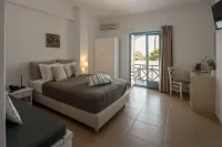 Caldera Romantica Hotel Hotels near White Beach