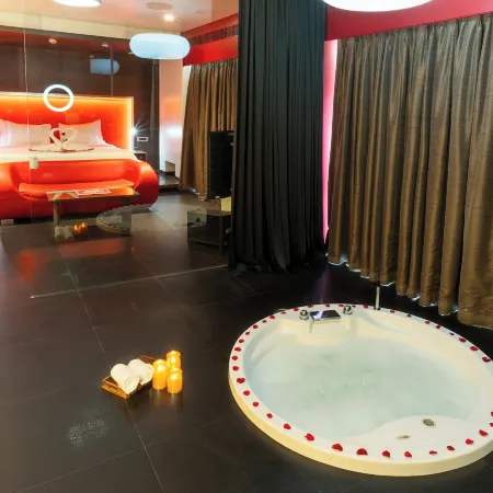 Fahrenheit Hotels & Resorts
