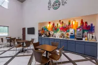 Super 8 by Wyndham Kingwood Houston North Hotels in Kingwood
