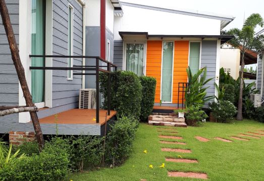 반 렉 리조트 깔끔한 내부