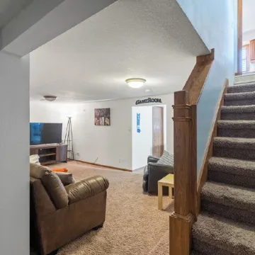 Beautiful home minutes from downtown!