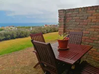 Amzee Bokmakierie Guest House Hotels in Dana Bay