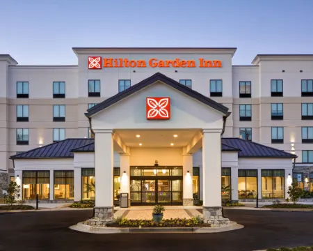 ฮิลตันการ์เด้นอินน์ แกสโทเนีย โรงแรมในแกสโตเนีย