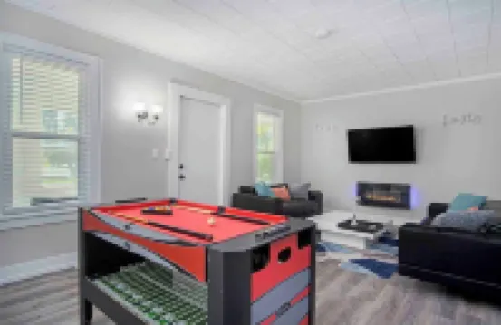 Monthly Stays at Brightside Bungalow: Near Downtown Muskegon