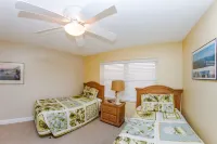 Heated Swimming Pool and Beach Views - Spacious Coastal Haven
