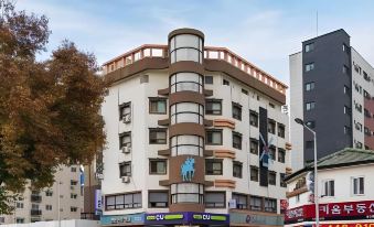 Anyang Donkey Hotel
