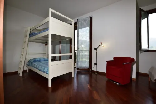 Holiday house terraced villa with large garden Hotel a Rogno