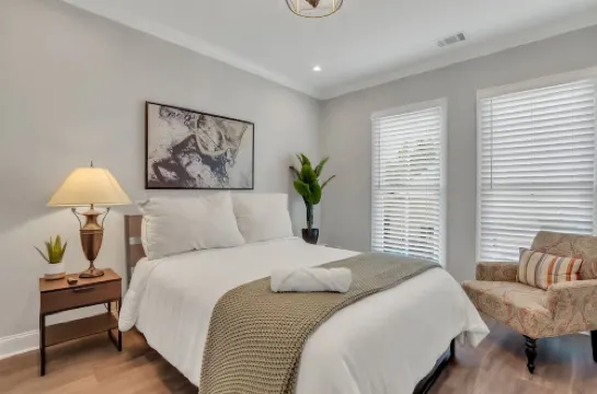 De Luxe Chalet Near Forsyth Park w/Hot tub