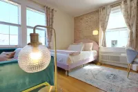 Charming Downtown Studio - Walkable to Local Dining Hotels in Knox County