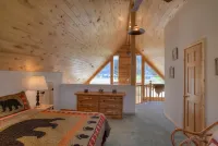 Outdoor Fire Pit and Cozy Fireplace - Charming Mountain Haven