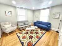 Cozy and Stylish Retreat with Full Kitchen - Charming College Hill Oasis Hotels in Providence