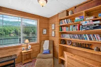 Lake Lure Cottage~Pontoon Available 2 Rent!