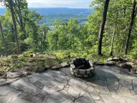 Bear Brow Cabin. Amazing view from brow to valley below.