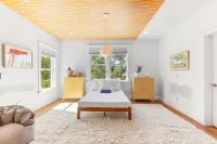 Family-Friendly Escape with Gourmet Kitchen and Outdoor Bliss - Stunning Retreat