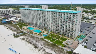 Furnished Balcony with Gulf Views and Pools - Spectacular Escape