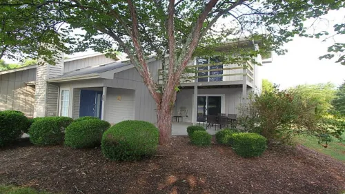 BEAUTIFUL TWO STORY TOWNHOME in TELLICO VILLAGE GOLF RESORT & FITNESS COMMUNITY