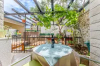 Apartments and Room Napoli Hotels in Gornji Humac