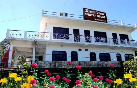 高山尼雪景旅館