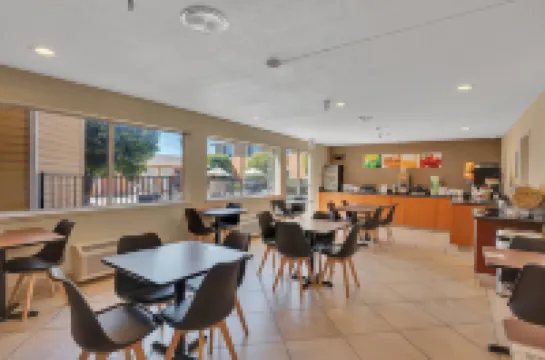 Quality Inn Near Six Flags Discovery Kingdom-Napa Valley Hotels in Vallejo