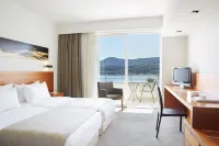 Lucy Hotel - Parvekkeita