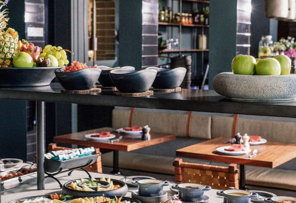 레벨로 호텔 & 스파 로비