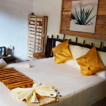 Elephant Trail Guesthouse and Backpackers