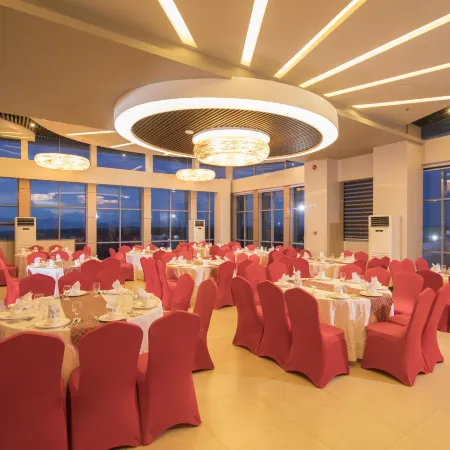 Kew Hotel Tagbilaran Отели рядом с достопримечательностью «Bohol National Museum»