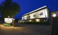 Quari Hotel Restaurant & Pizza فنادق في Cologna Veneta