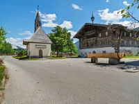 Chalet Bramberg Near Ski Slopes