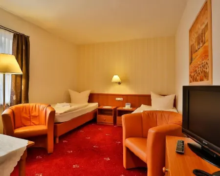 Hotel & Pension Villa Camenz Hotels in Güstrow