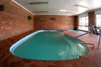 Horsham Mid City Court Motel - Pools