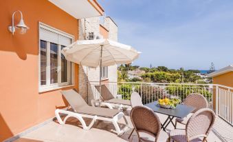 Small Luxury Apartments Pool and Sea View - Stella Del Mare