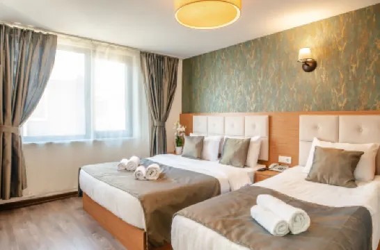 The Camelot Hotel Hotel dekat Bazar Arasta (Arasta Çarşısı)