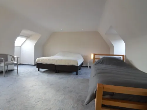 Beautiful Villa for Groups with Swimming Pool, Sauna and Wifi Hotel a Zottegem