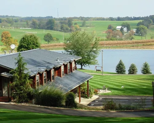 Sojourner's Lodge & Log Cabin Suites Hotels in Holmes County