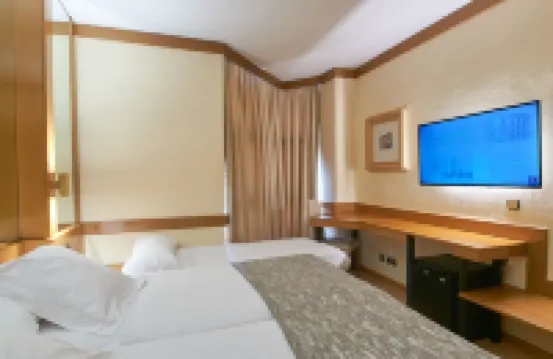 洛斯阿爾科斯酒店 塞哥維亞酒店