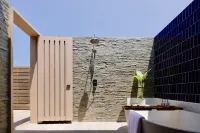 Avani+ Fares Maldives Resort - Wifi