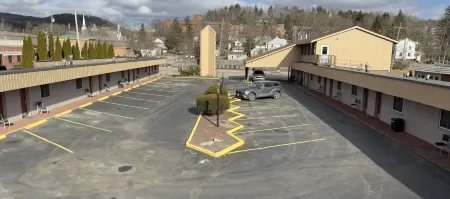 Mansfield Inn Отели в г. Ратленд Тауншип