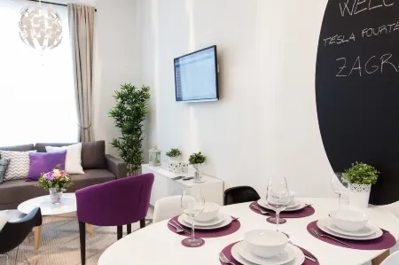 Tesla Boutique Apartments & Rooms Отели рядом с достопримечательностью «Бан Йосип Елачич»