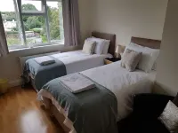 Kathleen House Hotels in Enfield