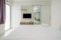 Homey and Comfy 2Br Sentul Tower Apartment