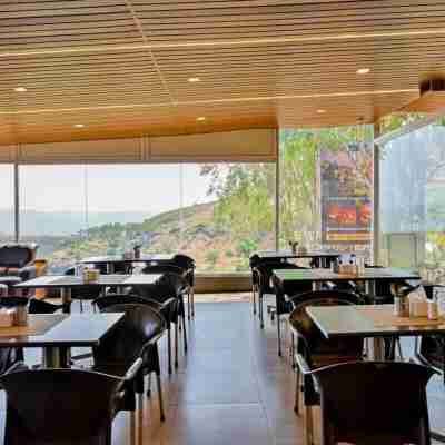 Hotel Ransa Suites and Deluxe Rooms Dining/Meeting Rooms